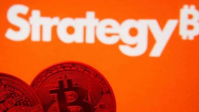 Strategy CEO Phong Le sells 3,299 shares for over $456,000