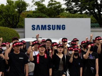 Samsung and labor union resume negotiations to avert massive strike